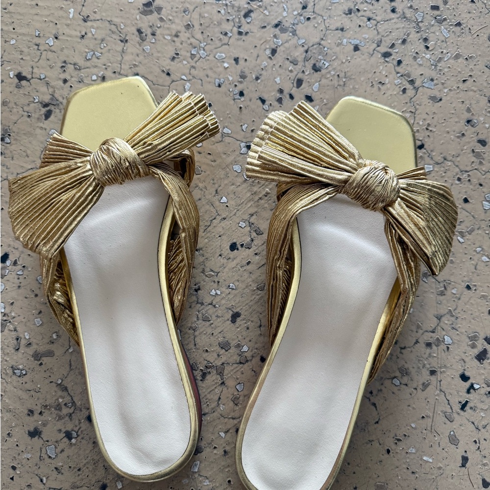 Chic Gold Bow Sandals for Women